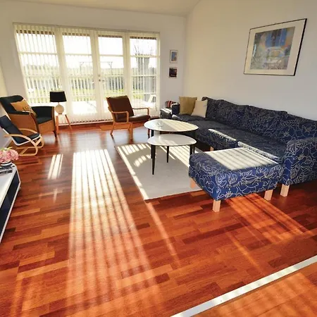度假居 Two-bedroom Holiday In 克厄